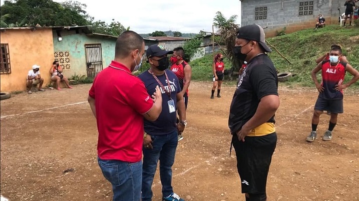 En el distrito de La Chorrera, los dirigentes deportivos deben tener autorización del Ministerio de Salud (Minsa) y tener un registro en la Dirección Municipal de Deportes.