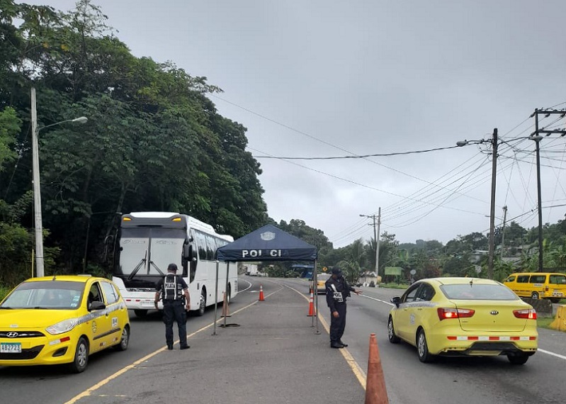 La policía mantiene acciones operativas y preventivas en diferentes sectores de la provincia de Colón.