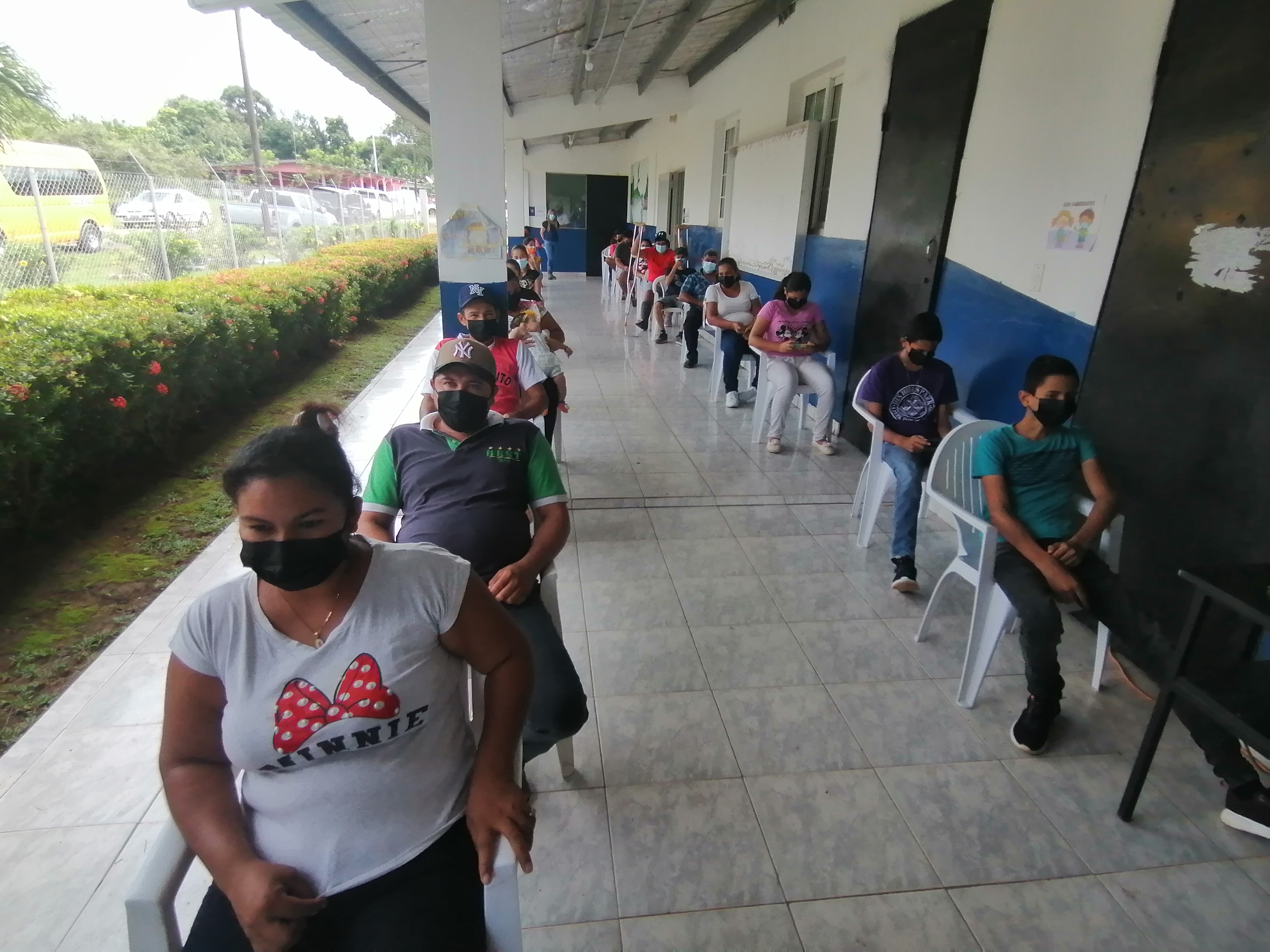 Las personas acudieron al llamado del Minsa. 