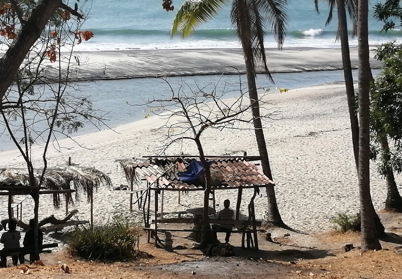Autoridades no recomiendan asistir a Playa Teta, en el distrito de San Carlos, ya que es considerada peligrosa, debido al fuerte oleaje.