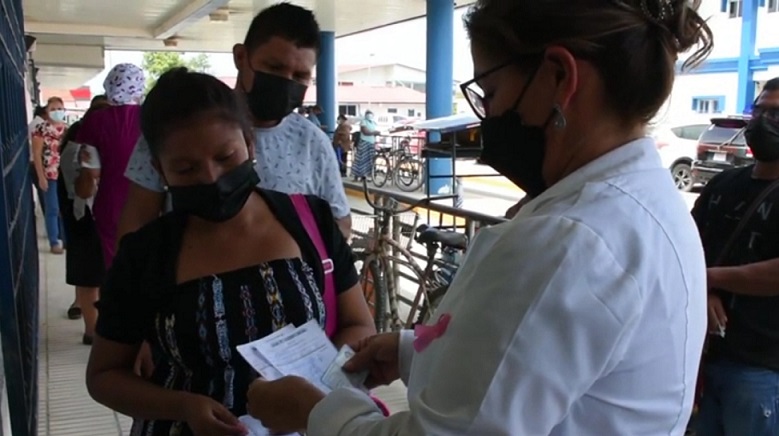 La medida está dando resultado, porque el paciente no tiene que hacer fila y luego se le diga que el medicamento está agotado.