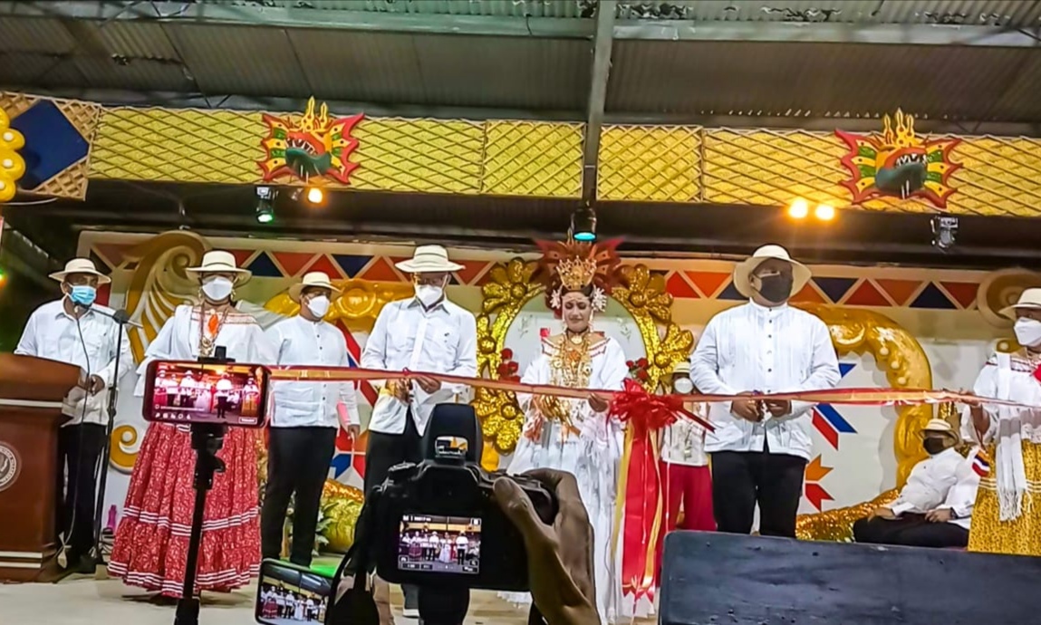 La versión 61 fue inaugurada la noche del jueves 20 y se extenderá  hasta el próximo 24 de enero. 