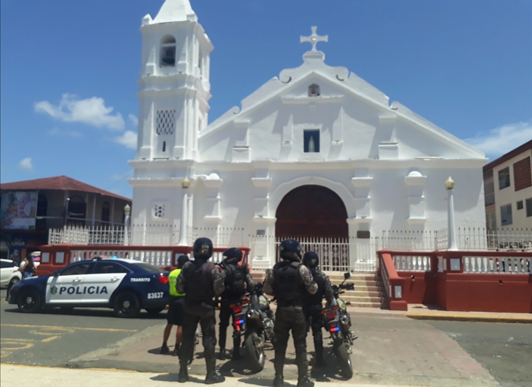  Se facultó a las autoridades a desalojar las actividades que incumplan con la medida.