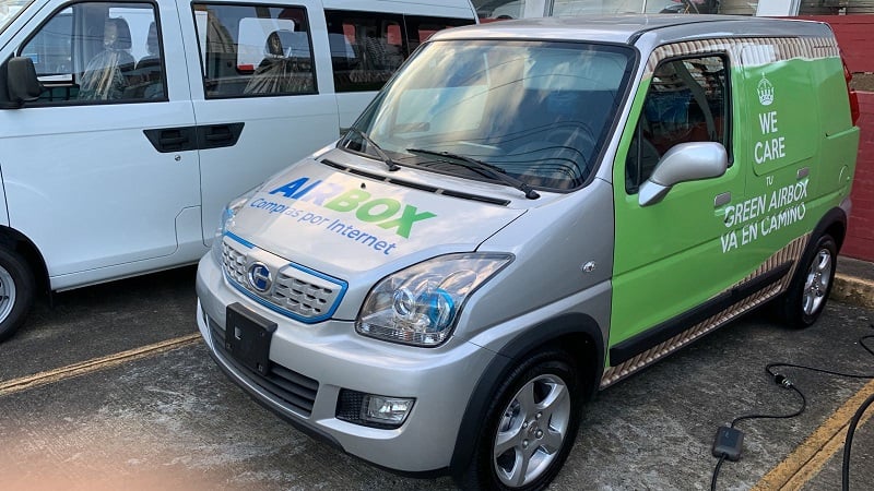 La idea es reducir la contaminación generada por el delivery.