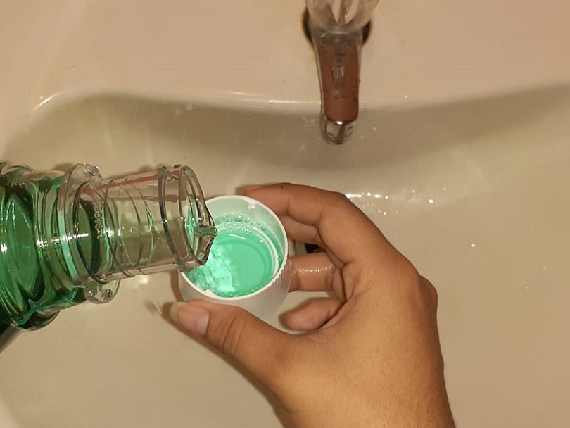 La membrana del SARS-CoV-2 estalla al entrar en contacto con un compuesto químico presente en algunos enjuagues bucales.