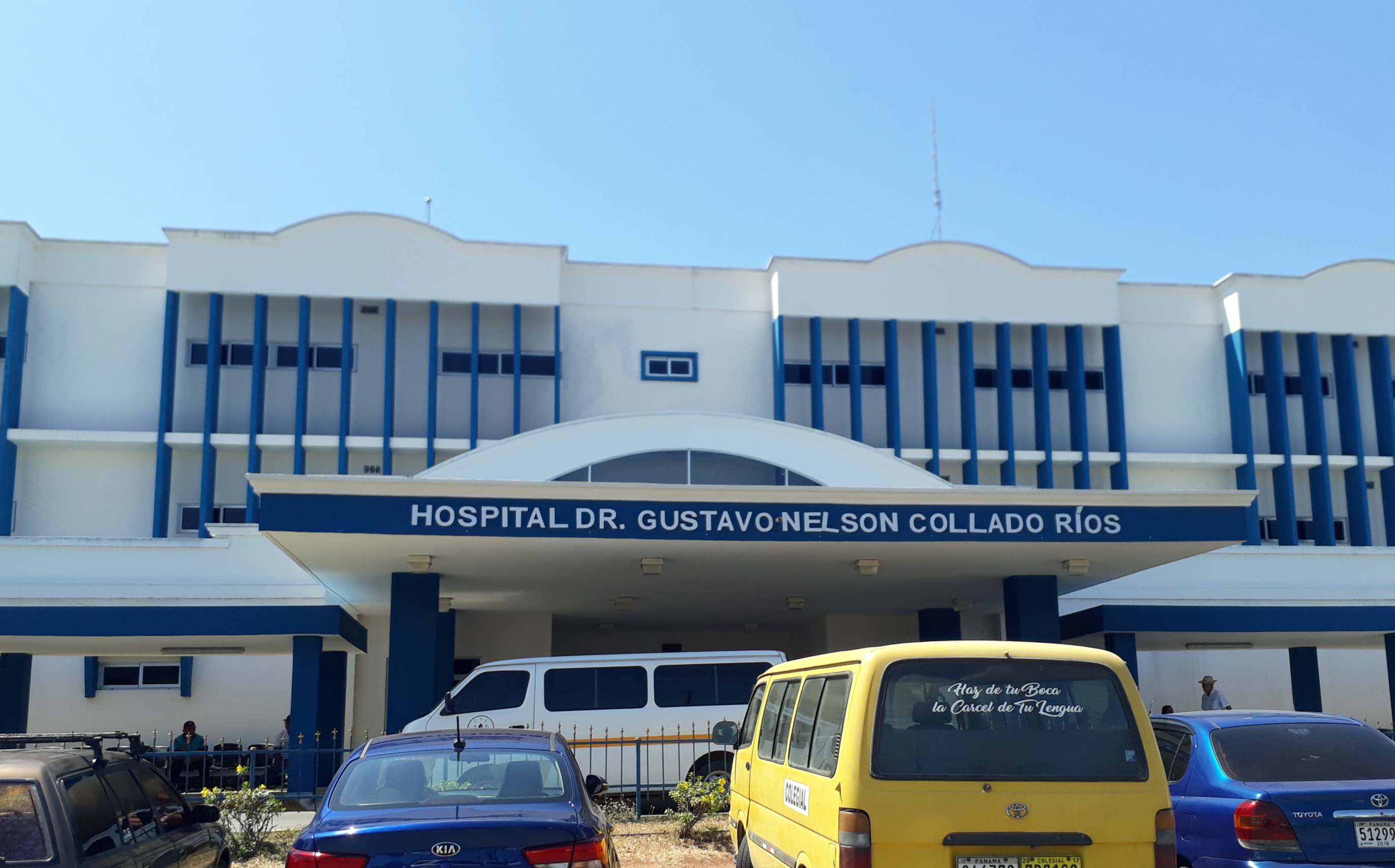 El daño se dio específicamente en los chillers del sistema de climatización que afecta directamente a áreas críticas, que por ser sitios cerrados, presentan altas temperaturas. 