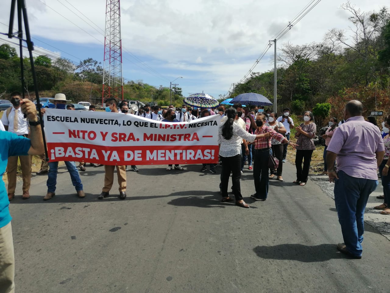 Las protestas se registran el segundo día de clases