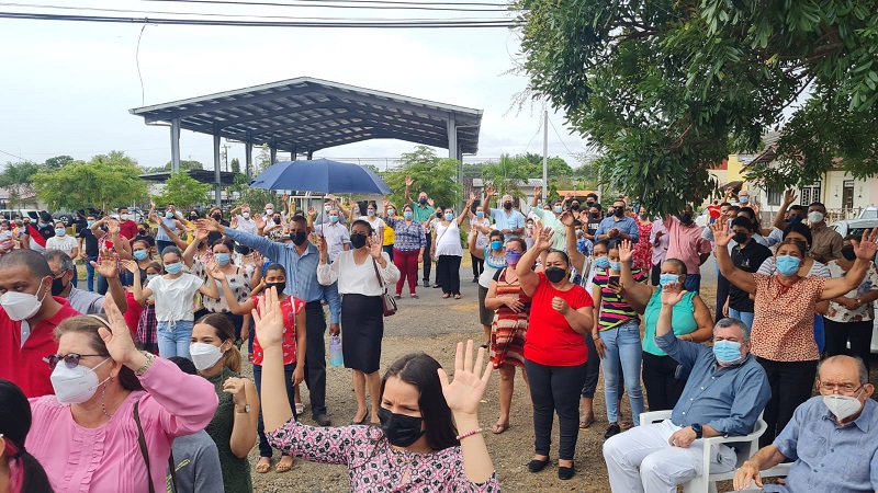 Este domingo de Ramos los feligreses salieron a las calles en diferentes comunidades, y participaron de forma presencial en las actividades.