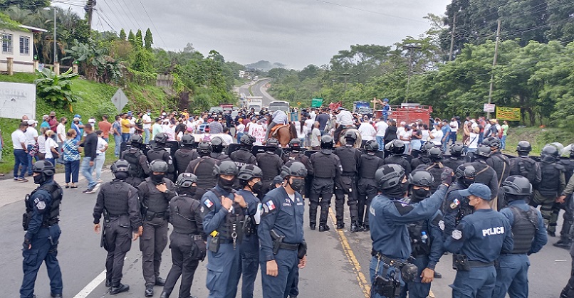 Los 5 kilómetros de vía hasta Lídice son prácticamente intransitables.