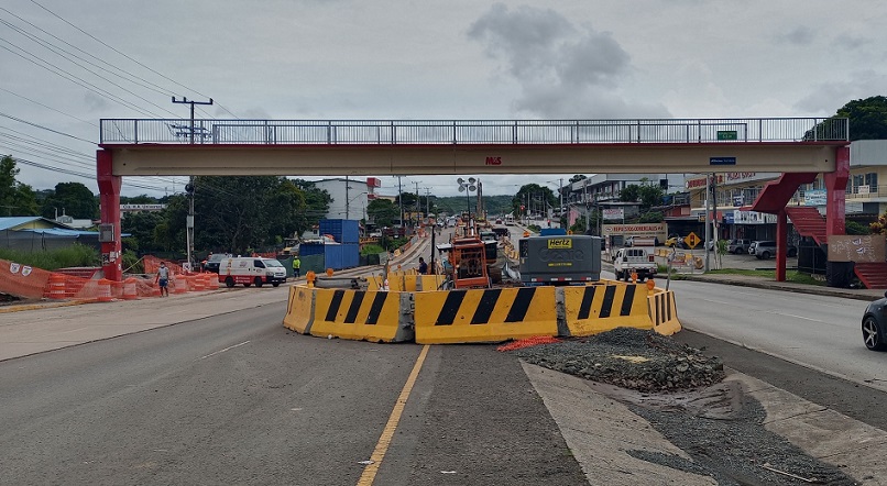 Vista general del puente peatonal de Nuevo Arraiján.