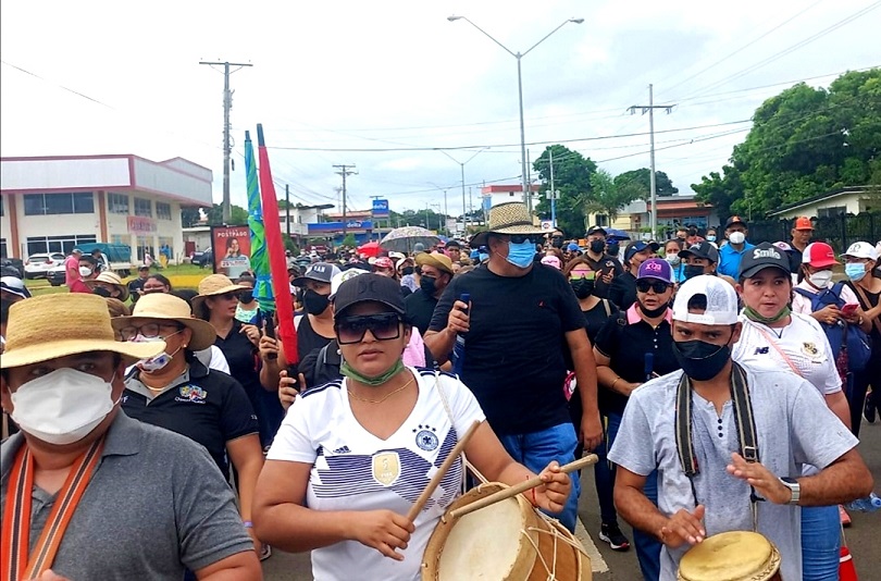En esta multitudinaria concentración no hubo enfrentamientos con las unidades policiales.