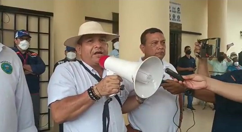 Profesor Abundio Concepción, vocero de la AEVE.