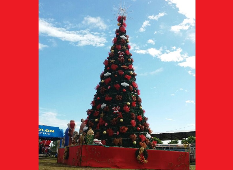 Para el 11 de diciembre, la alcaldía de Colón tiene programado su tradicional encendido de luces de Navidad. Foto: Archivo