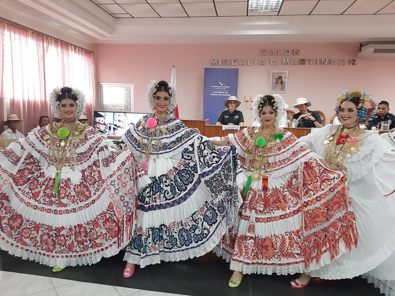 Este será el último año en el que participarán las carrozas.