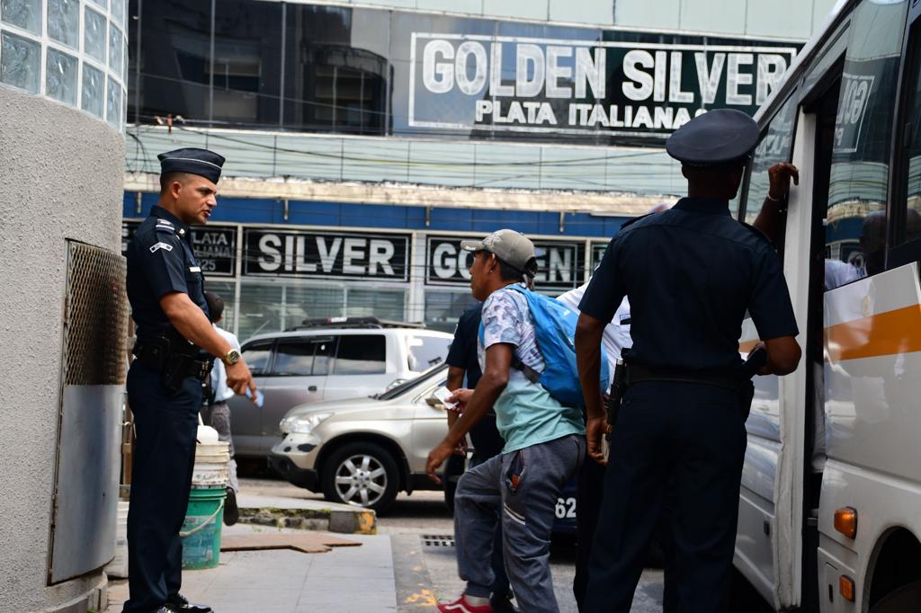 Los operativos continuarán para garantizar la seguridad a trabajadores, empresarios y clientes.