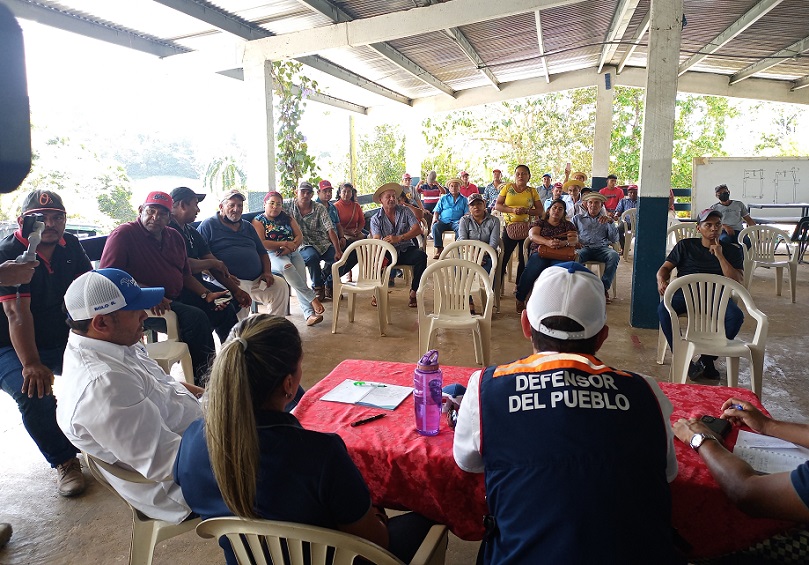 La queja está relacionada con el  abandono en la construcción de varios proyectos carreteros, puentes y proyectos de electrificación desde hace varios años en Capira.
