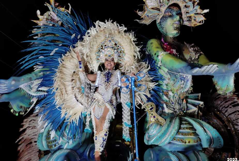 Kasey Nabory Wong Ábrego, reina de calle Arriba de Gatuncillo.