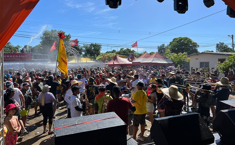 La fiesta más esperada por los panameños se realiza en completo orden sin mayores contratiempos en Chiriquí