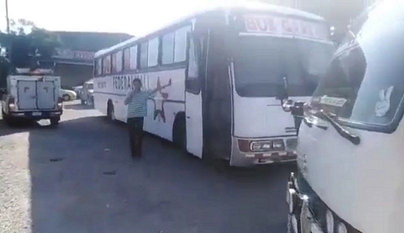 Directivos del Centro comercial aseguran que los buses gratuitos hacia sus instalaciones son legales.