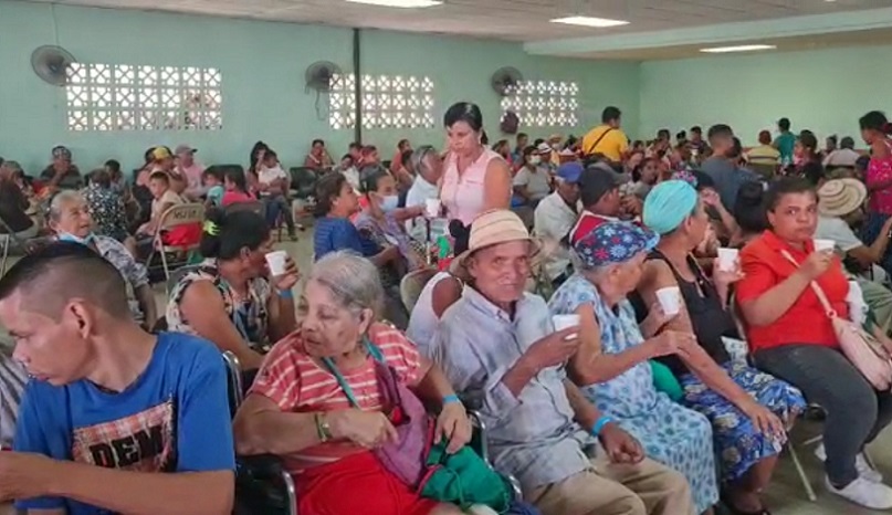 Se trata de una fiesta para los más desposeídos, niños, ancianos, personas con discapacidad.