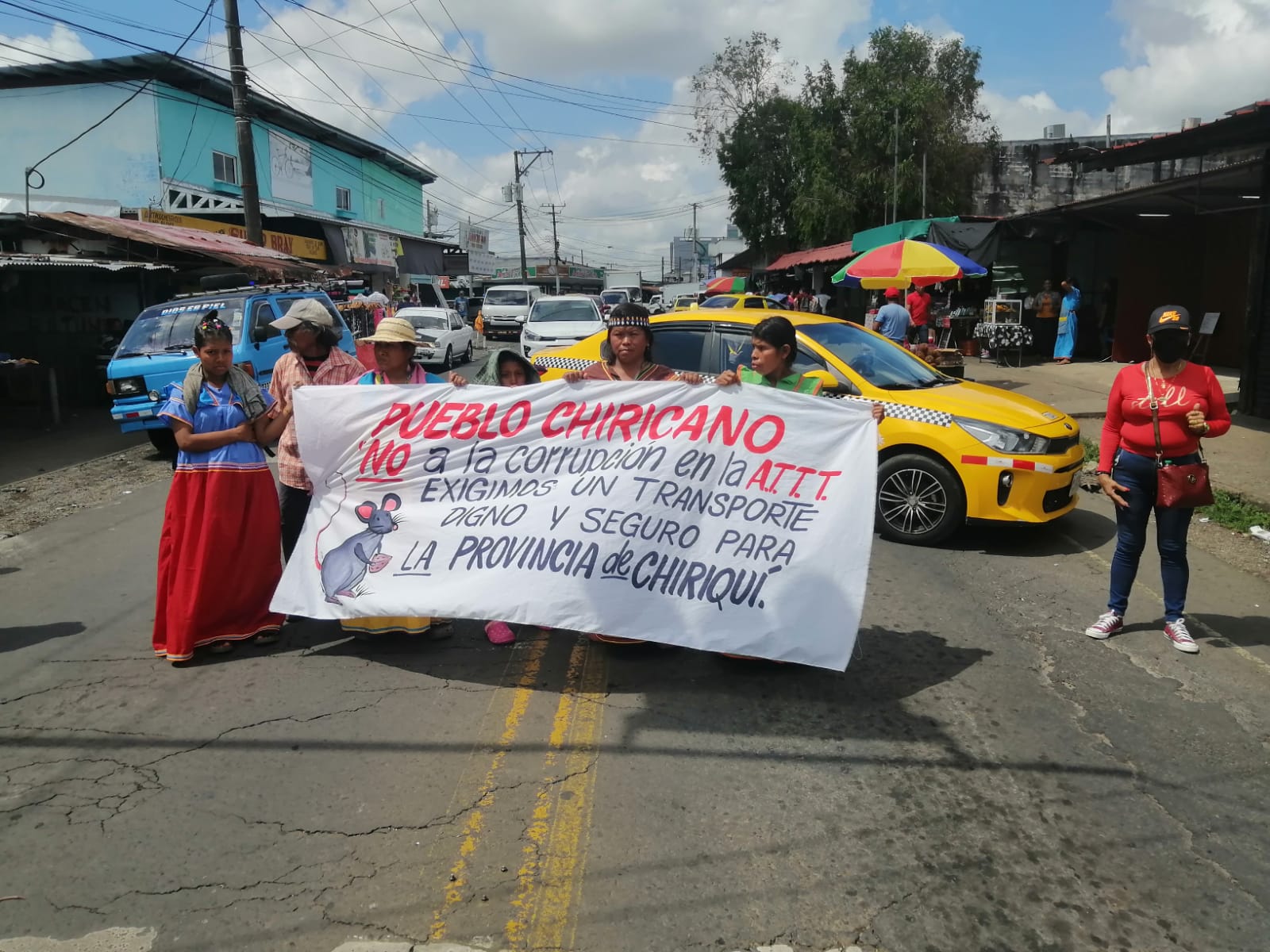 Exigen a la ATTT que apruebe el transporte gratuito.