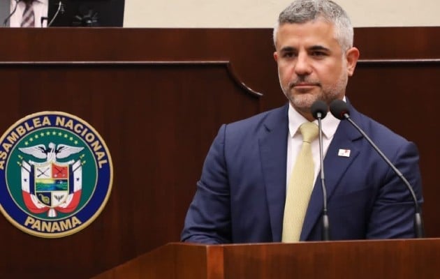 Rafael Sabonge, ministro de Obras Públicas.