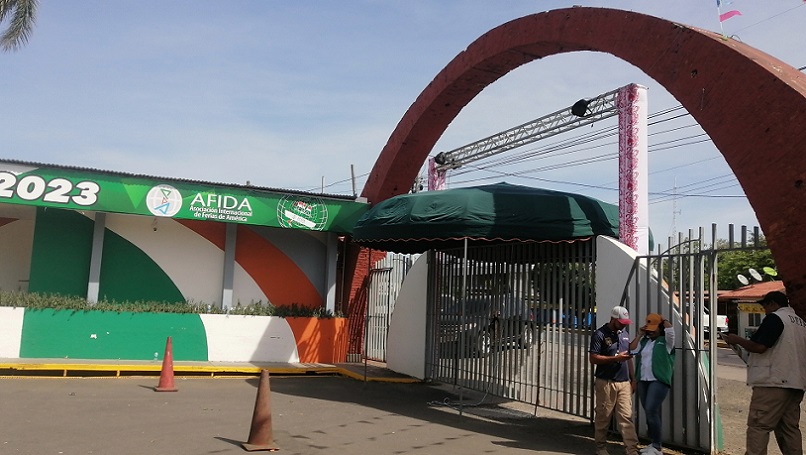 Durante esta semana, tras terminada la feria, se podrá ingresar al recinto a realizar compras, pero pagando $1 los adultos y 50 centésimos los niños y jubilados.