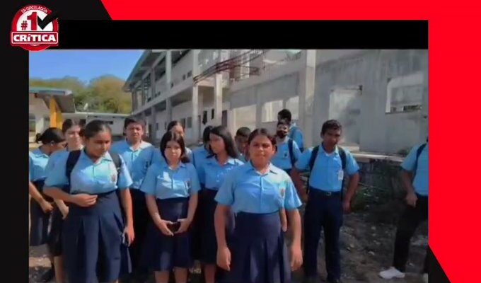 Estudiantes desean que las reparaciones del plantel concluyan.