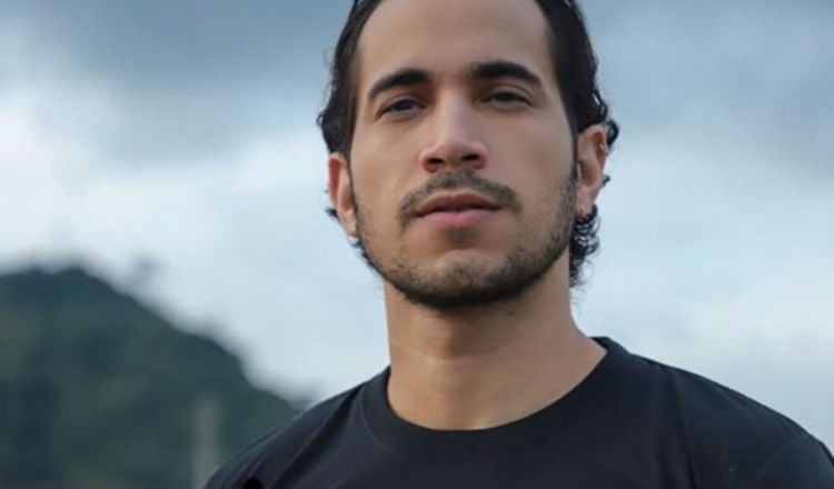 Elmis perdió a su tía por no haber máquinas para detectar cáncer | Critica