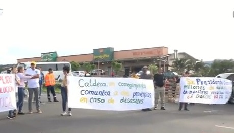 Carreron la vía David-Boquete desde las 5 de la mañana de hoy.