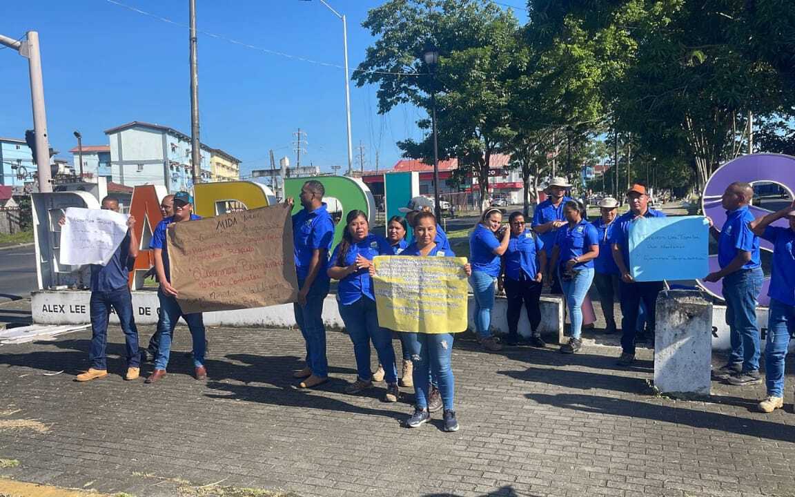 Exigen una respuesta concreta a su solicitud.