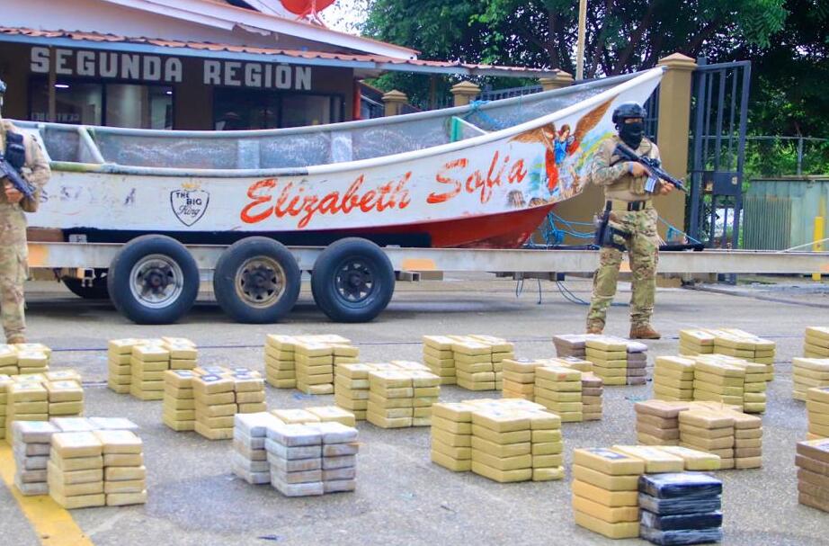 Decomisan más de una tonelada de droga en dos operaciones | Critica