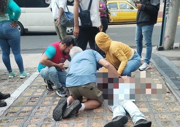 Hombre asesina a repartidor de comida tras discusión