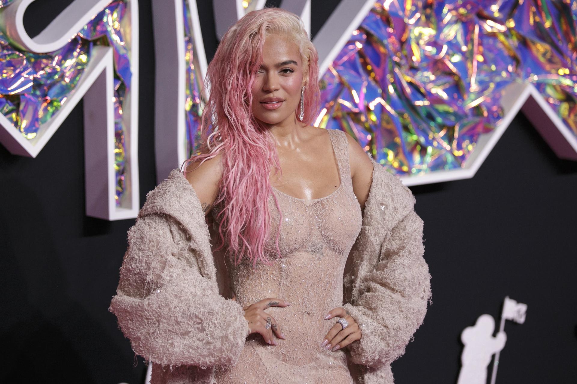 La canante colombiana Karol G sigue sumando premios 