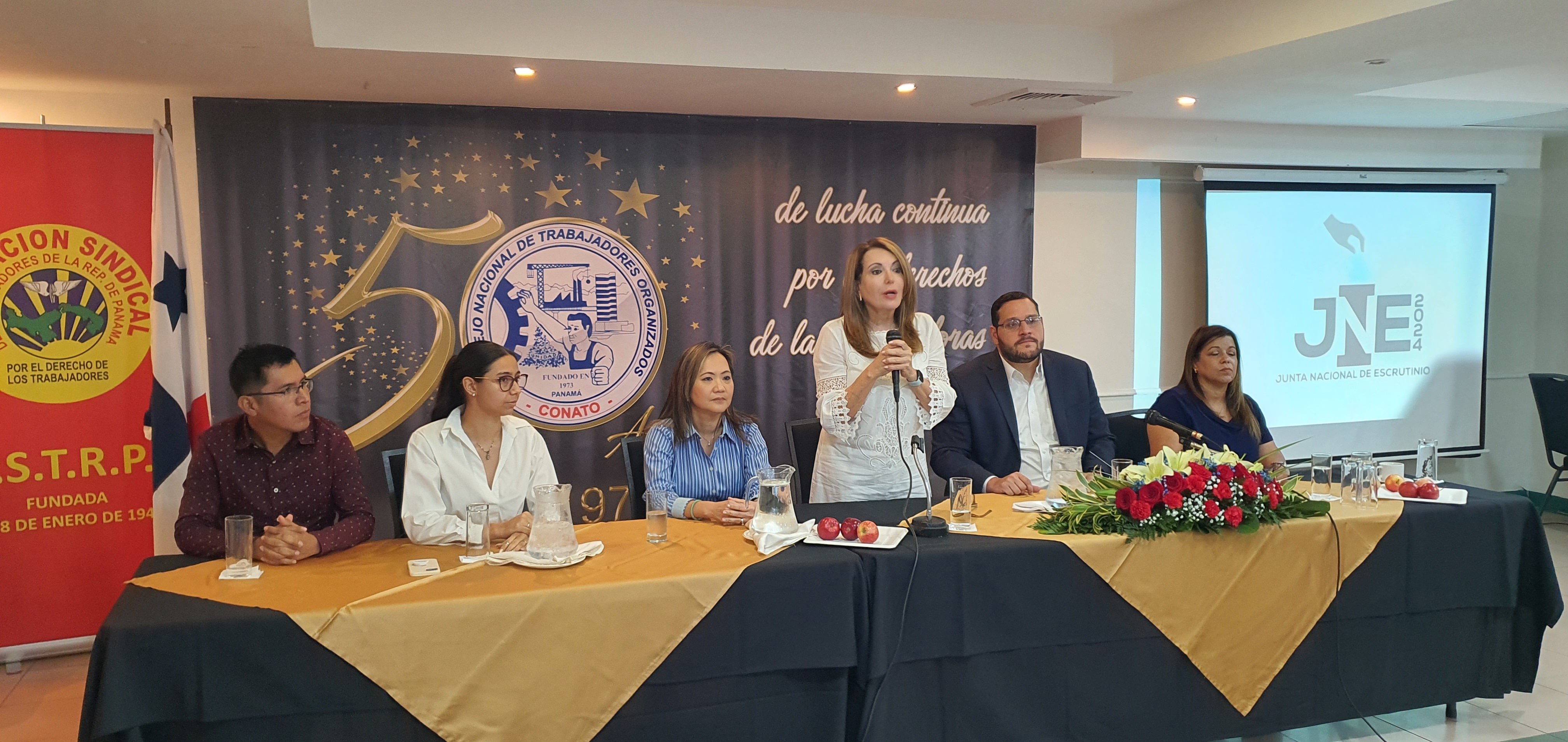 Consejo de Control Nacional se reúne con el sector productivo