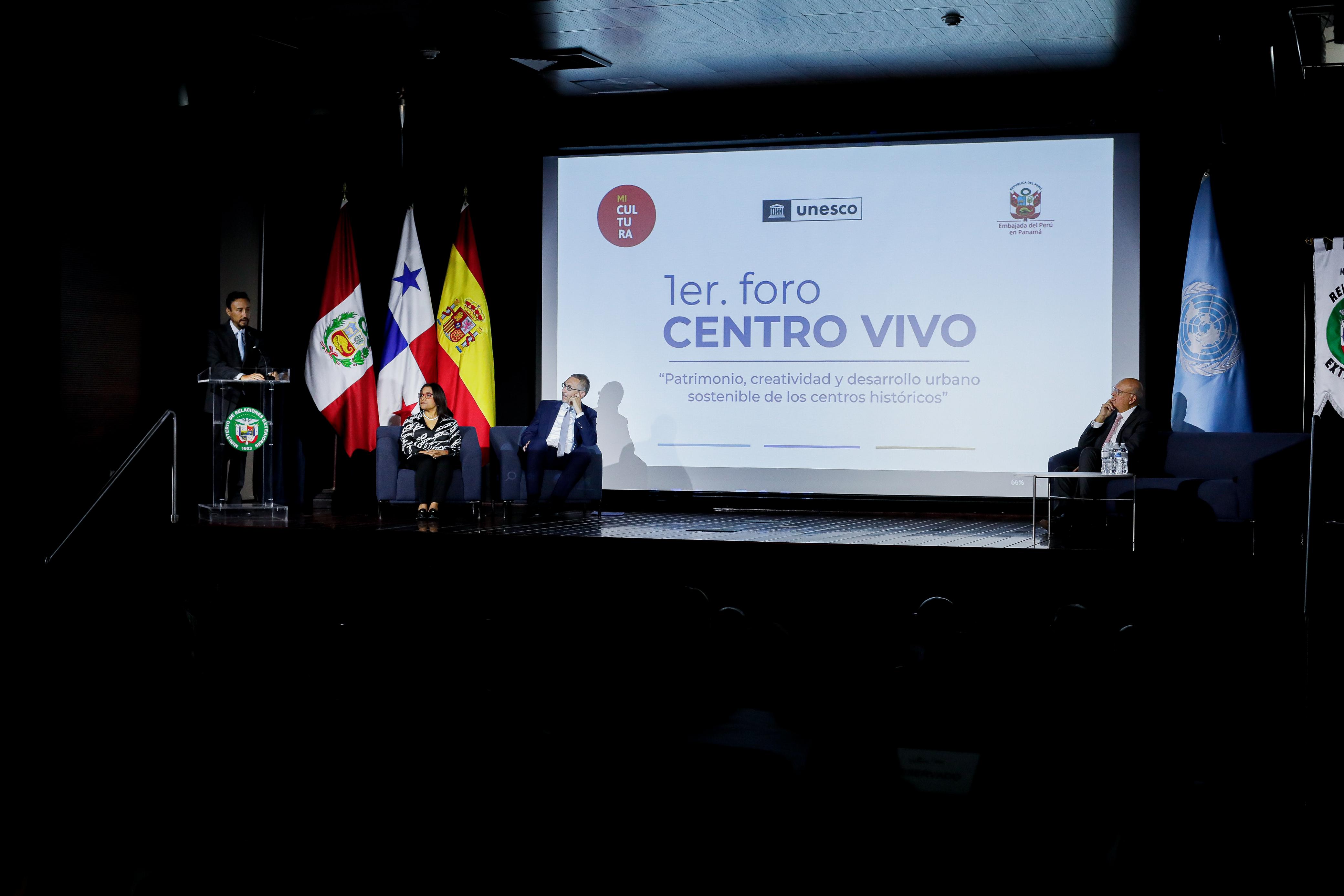 Primero foro para desarrollar este tema con sede en Panamá.
