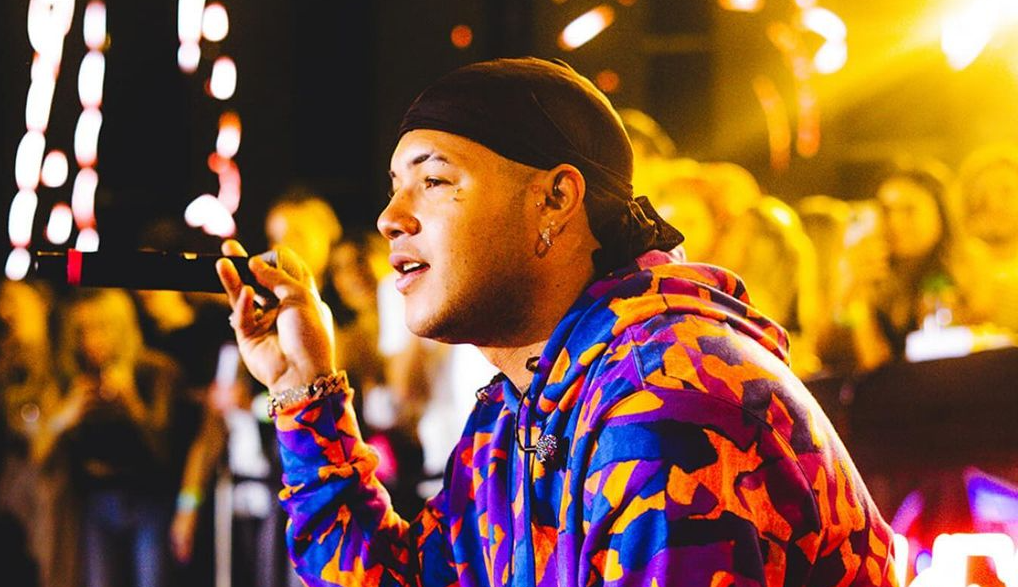 Boza estrenó hoy el tema “Orión” junto a la cantante venezolana Elena Rose.  Foto: Instagram
