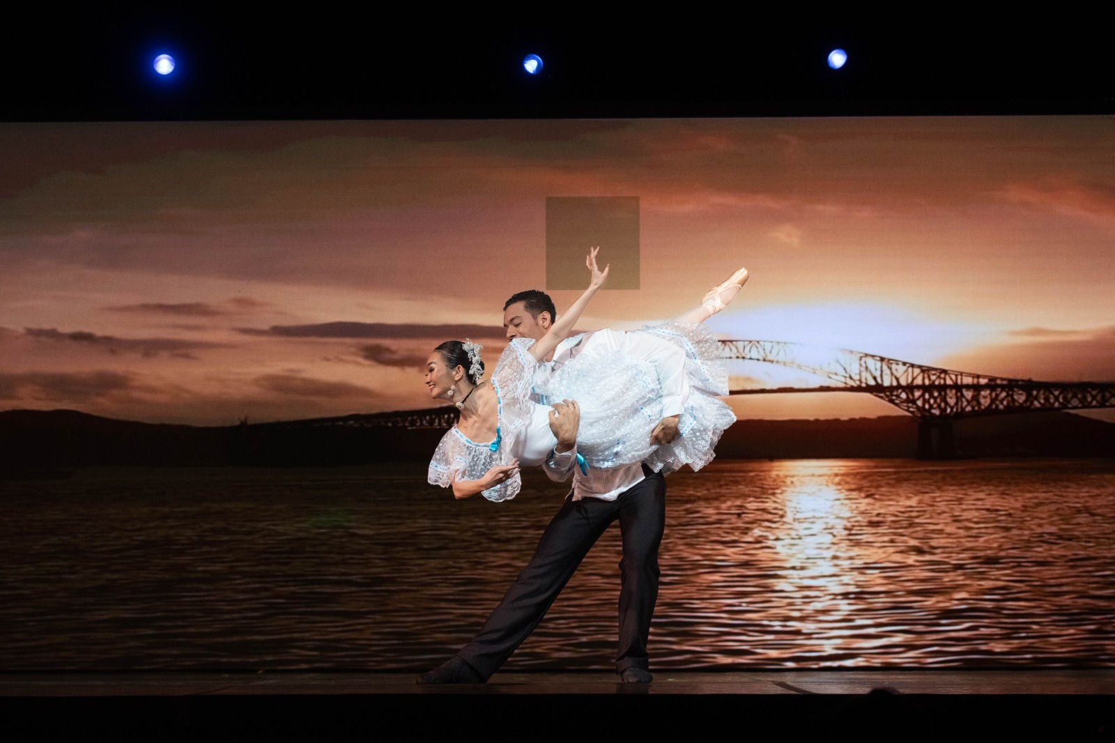 Rinden homenaje a Chavelita Pinzón. Foto: Cortesía