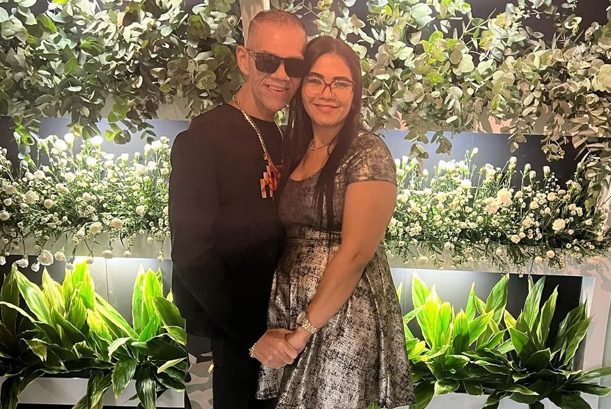 Tania De León junto su fallecido esposo. Foto: Instagram
