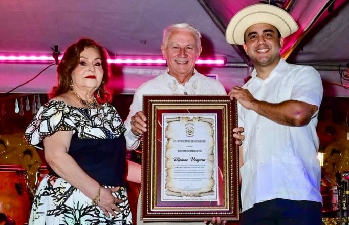 Rinden homenaje a Ulpiano Vergara. Foto: Cortesía