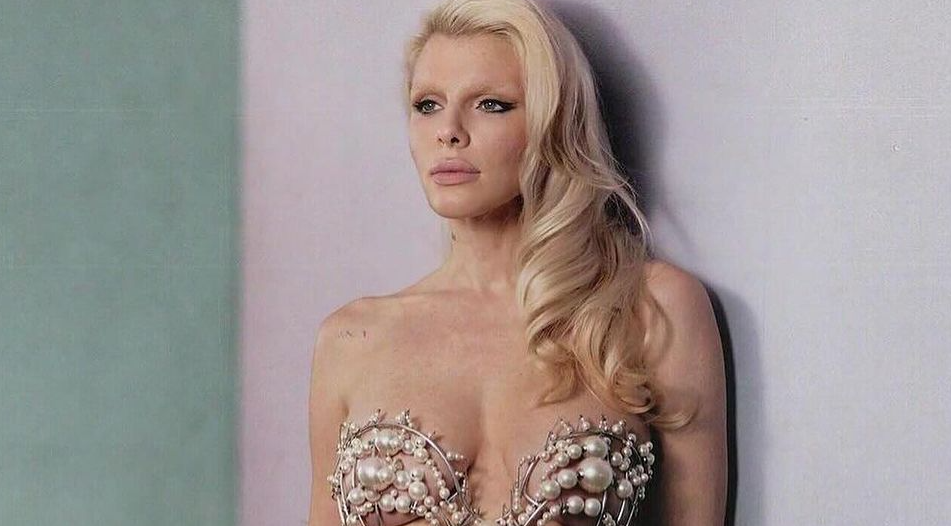 Julia Fox se confiesa. Foto: Instagram