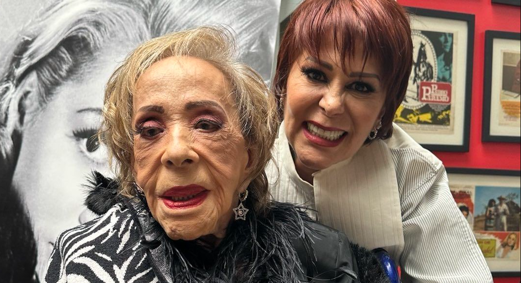 Alejandra Guzmán y su madre. Foto: Instagram