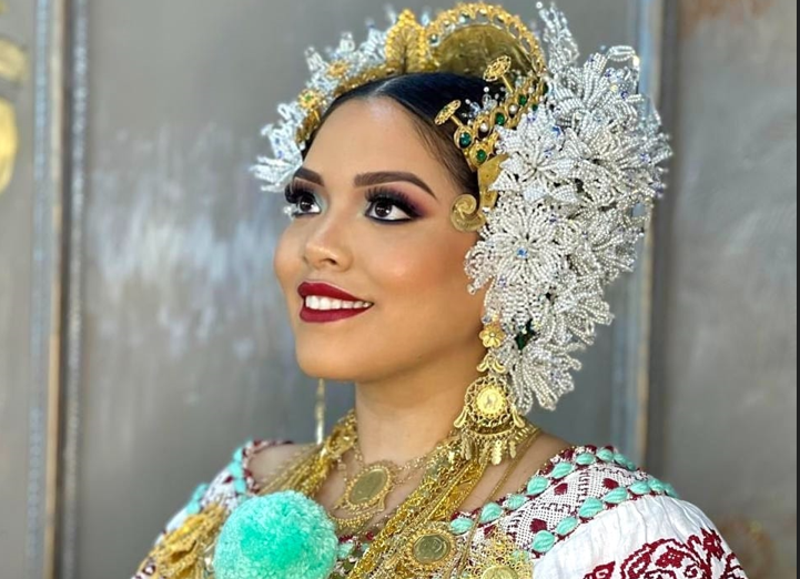 Karla Sofía Rodríguez Chanis, reina de Calle Abajo de La Palma. Cortesía