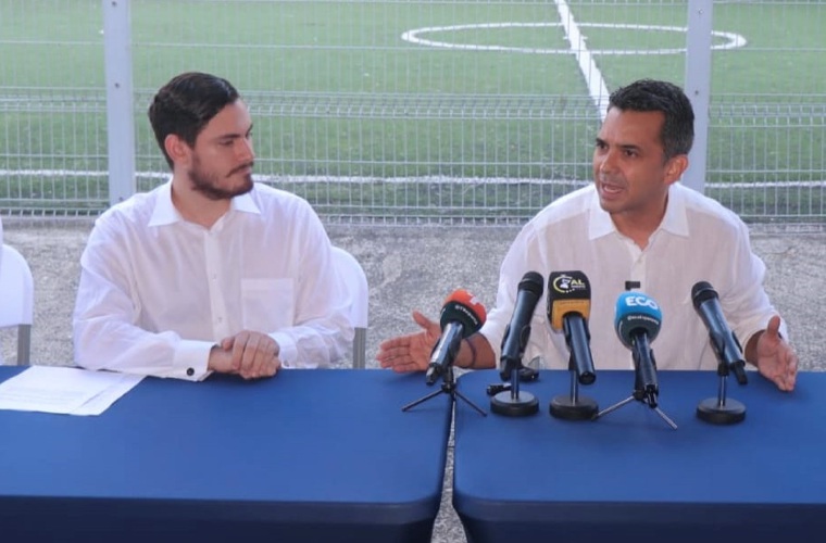 Ricardo Lombana, dejó entrever que la coalición Vamos está negociando con el gobierno para tratar de lograr acuerdos políticos.