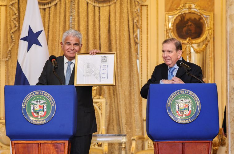 El presidente José Raúl Mulino recibió al opositor Edmundo González.