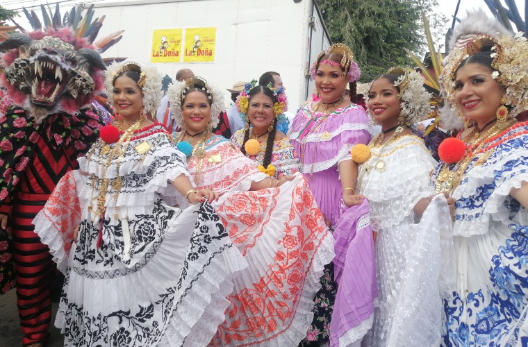 El desfile contó con la participación de más de 120 delegaciones.