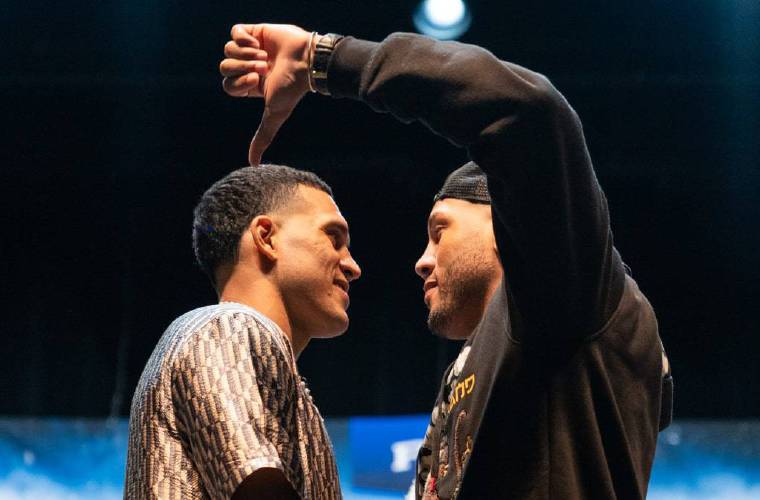 David Benavidez (i) y David Morrell.