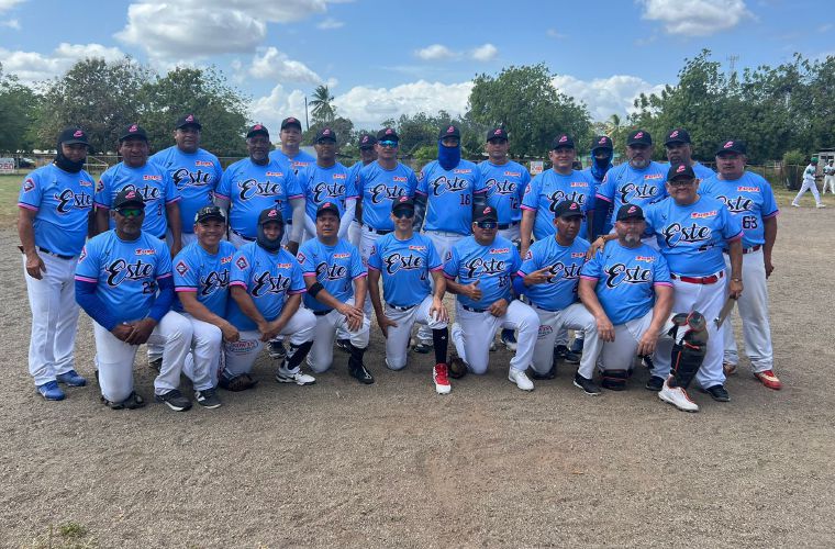 El equipo de Panamá Este B conquistó el Campeonato Nacional de Softbol de 50 años y más de la Liga Indian Rodríguez.