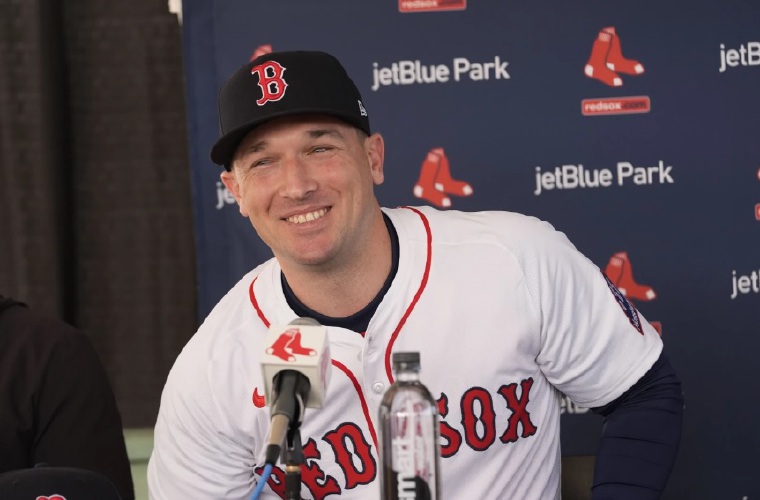 Alex Bregman fue presentado ayer.