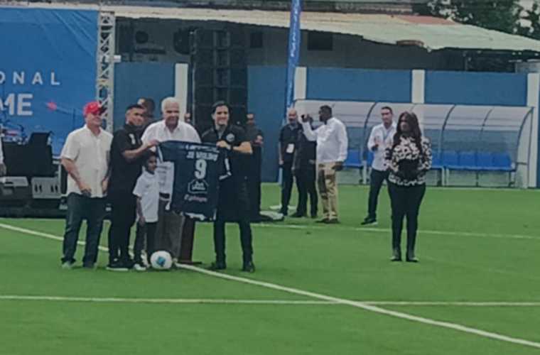 El presidente de la República, José Raúl Mulino, encabezó los actos de inaguración del nuevo Estadio Aristocles ‘Toco’ Castillo, de la ciudad de Santiago, provincia de Veraguas.